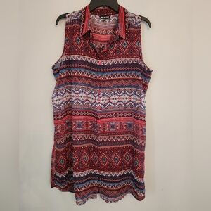 Unique Spectrum Aztec Print Red Womens Blouse.  Size XL.  Tailored sides